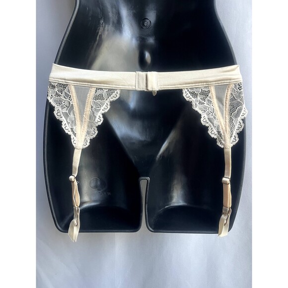 Vintage Victorias Secret Beige Cream Lace Garter Belt Lingerie Size XS/S Cute - Picture 6 of 9